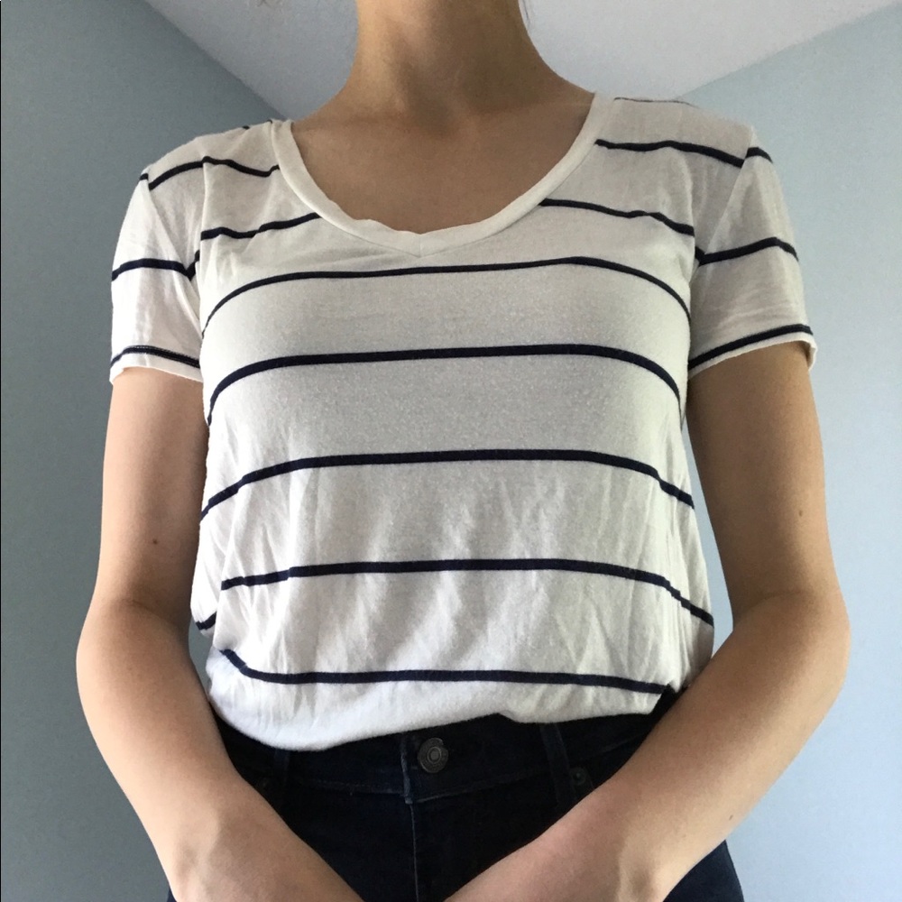 Aeropostale White & Navy Striped Tee XS
